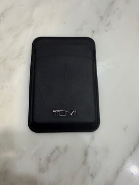 Tumi Black Leather Card Holder MagSafe